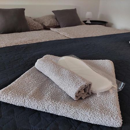 M&M Apartment Velika Gorica Eksteriør billede
