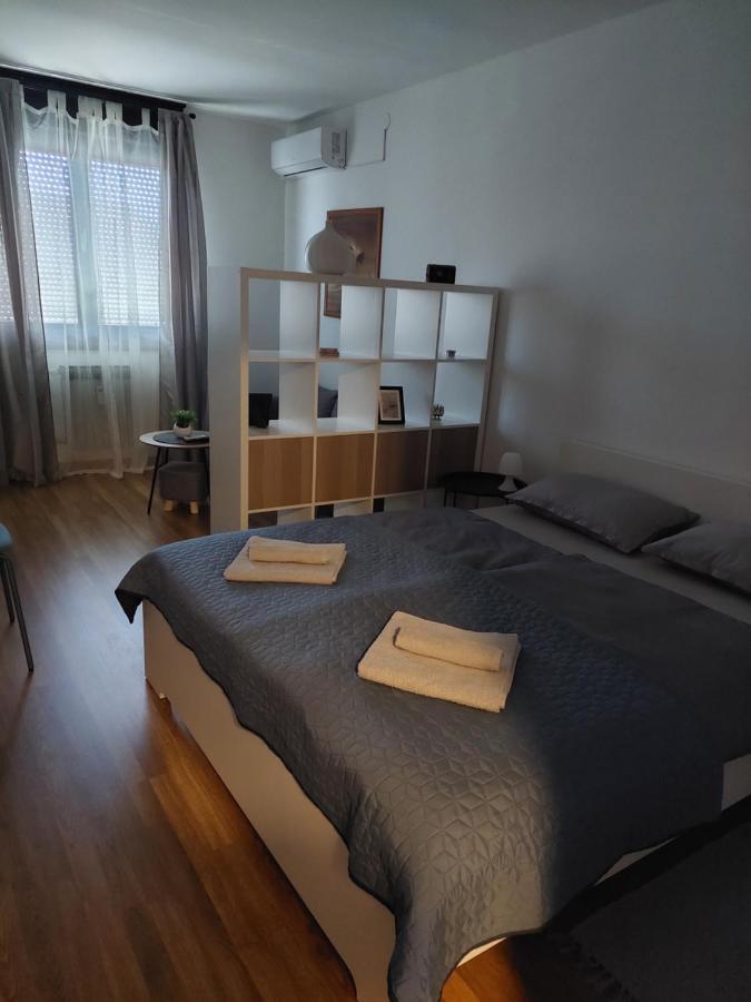 M&M Apartment Velika Gorica Eksteriør billede