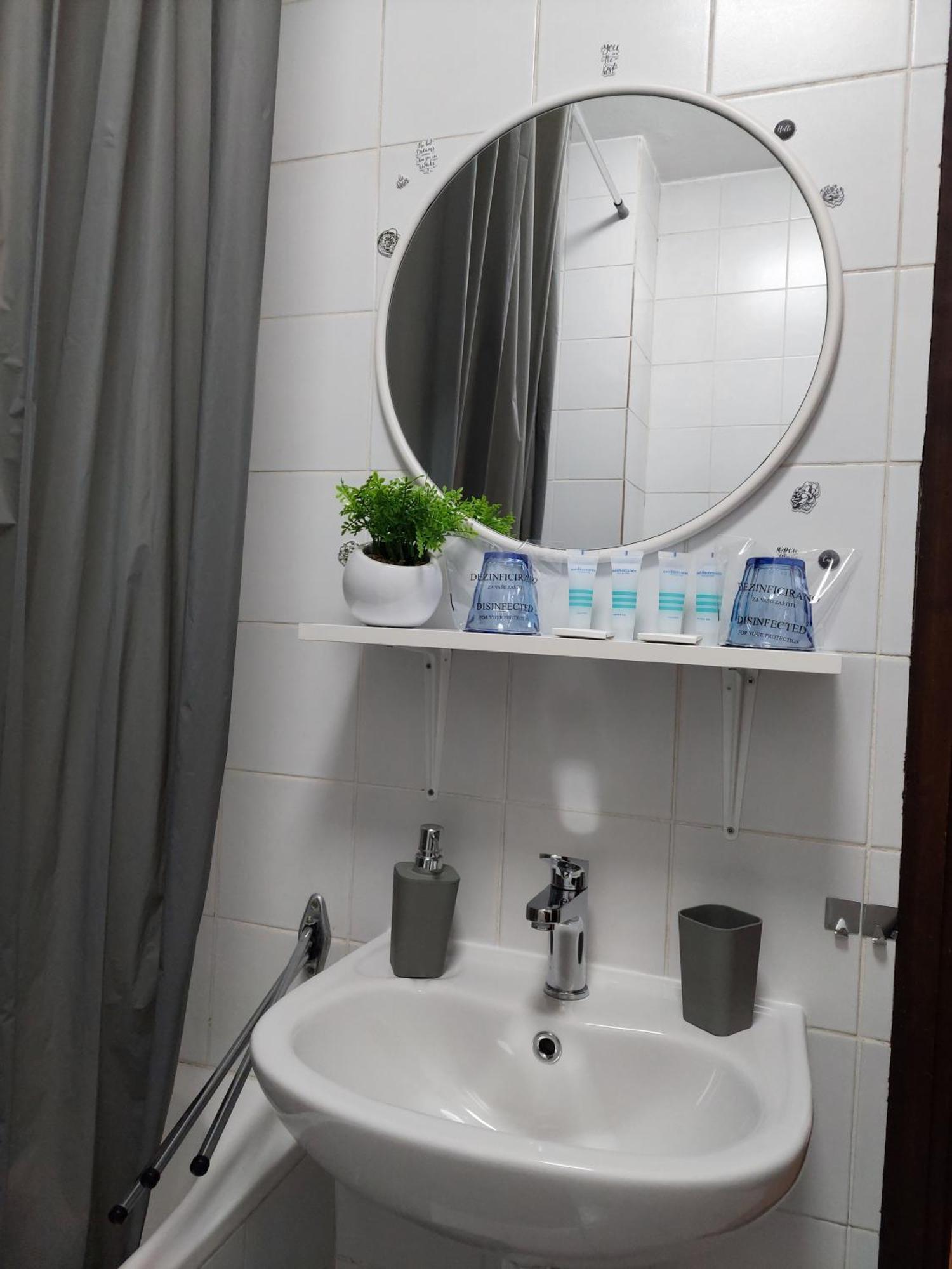 M&M Apartment Velika Gorica Eksteriør billede